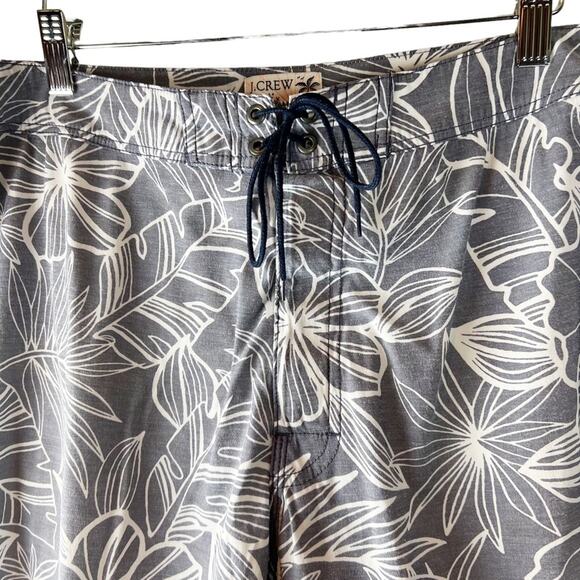 J Crew Mens 9" Flex Swim Shorts Size 36 Gray White Floral Tropical Drawstring‎ - Picture 2 of 8